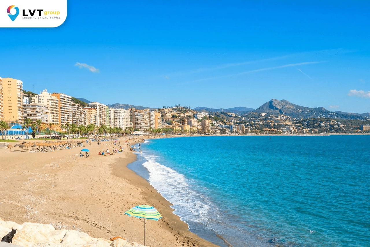 Đến thăm thành phố biển Malaga ở Tây Ban Nha