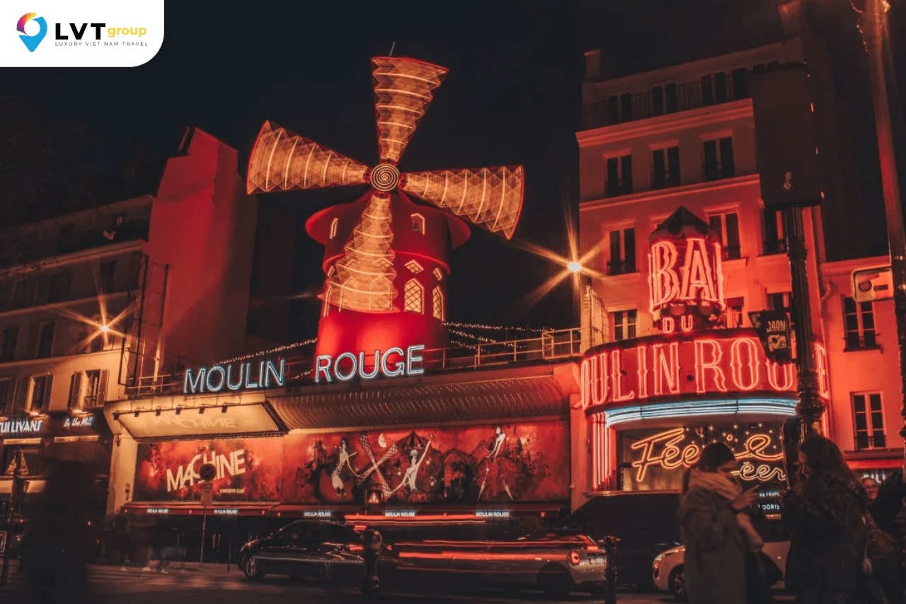 Quán rượu Moulin Rouge với lịch sử hàng trăm năm