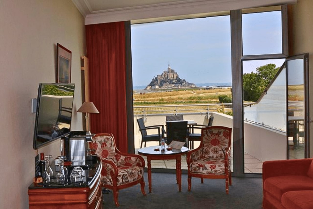 View nhìn hòn đảo thiên đường Mont-Saint-Michel từ Le Relais Saint-Michel