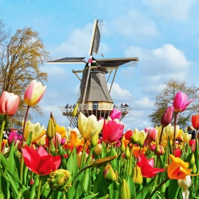 tour-chau-au-5-nuoc-thang-4-01