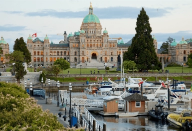 [Tour Canada liên tuyến tháng 4] Đông Tây Canada mùa hoa anh đào (10/04/2026)